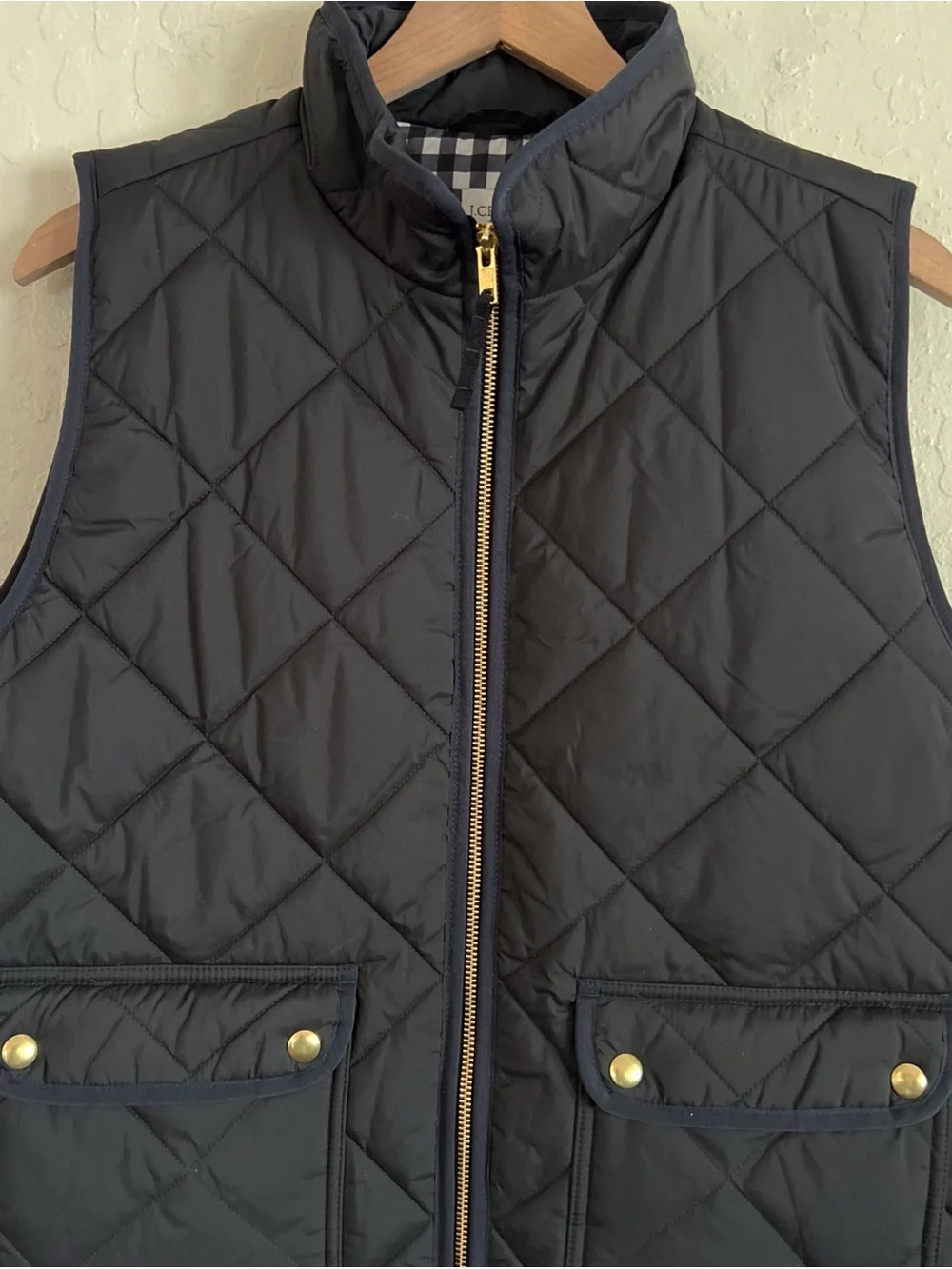 J.Crew Excursion Diamond Quilted Full Zip Vest Large Black Gold Preppy Pockets